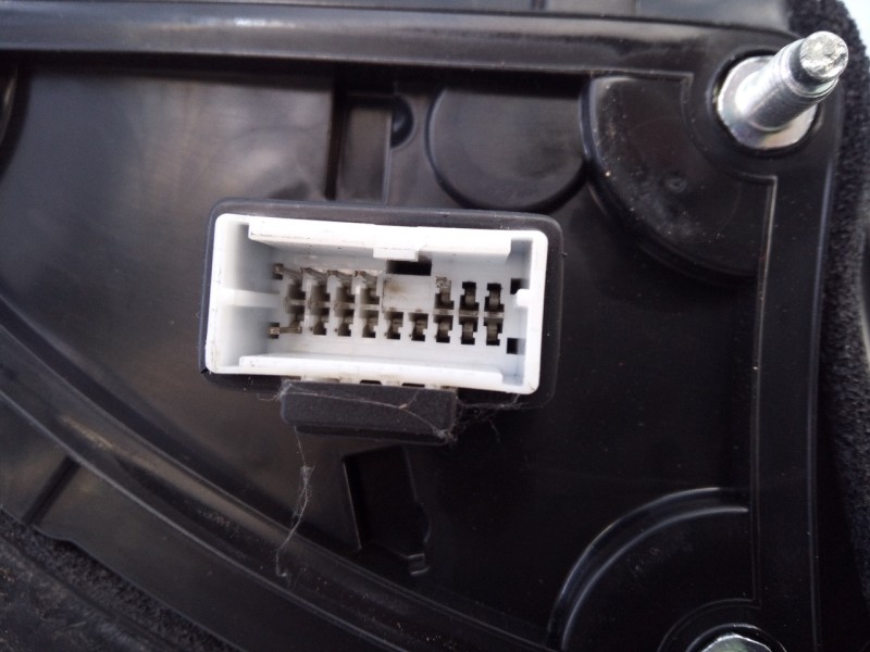 Recambio de retrovisor derecho electrico para hyundai ioniq hybrid referencia OEM IAM   E2-B5-39-1