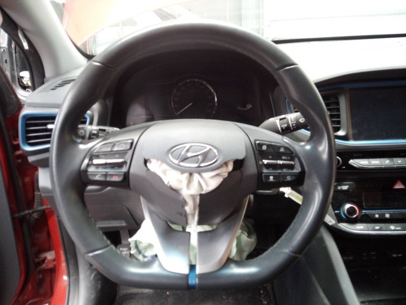 Recambio de volante para hyundai ioniq hybrid referencia OEM IAM   