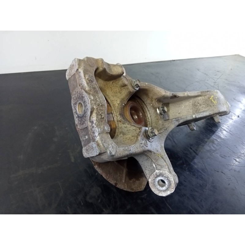 Recambio de mangueta delantera izquierda para jeep gr. cherokee (wh) 3.0 crd limited referencia OEM IAM   P1-A4-14