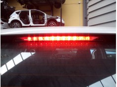 LUZ CENTRAL DE FRENO 