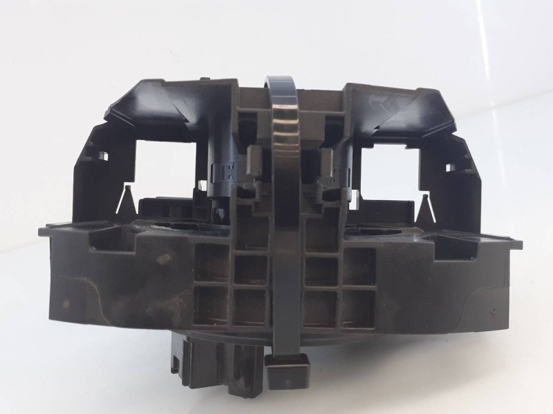 Recambio de anillo airbag para ford fiesta (ccn) titanium referencia OEM IAM 8A6T13N064AH  E3-B3-5-4