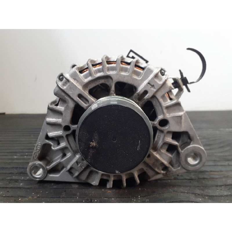 Recambio de alternador para hyundai i20 trend referencia OEM IAM 2617561 373002A950 P3-B6-15-2