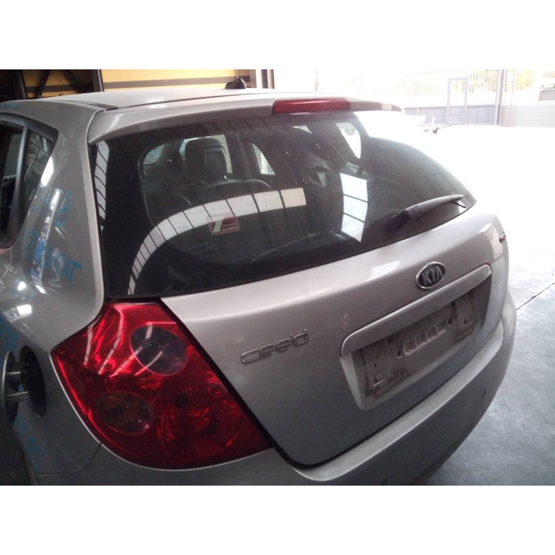 Recambio de porton trasero para kia cee´d active referencia OEM IAM   