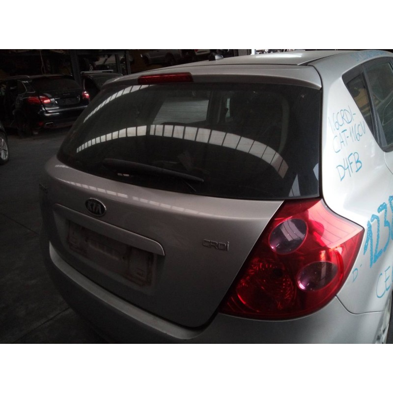 Recambio de porton trasero para kia cee´d active referencia OEM IAM   