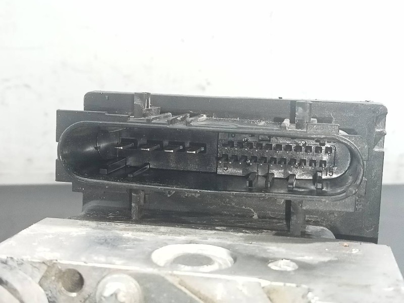 Recambio de abs para dacia sandero laureate referencia OEM IAM 476604621R  P3-B8-23-2