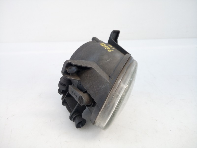 Recambio de faro antiniebla izquierdo para audi a4 ber. (b8) básico referencia OEM IAM   E1-A5-47-1