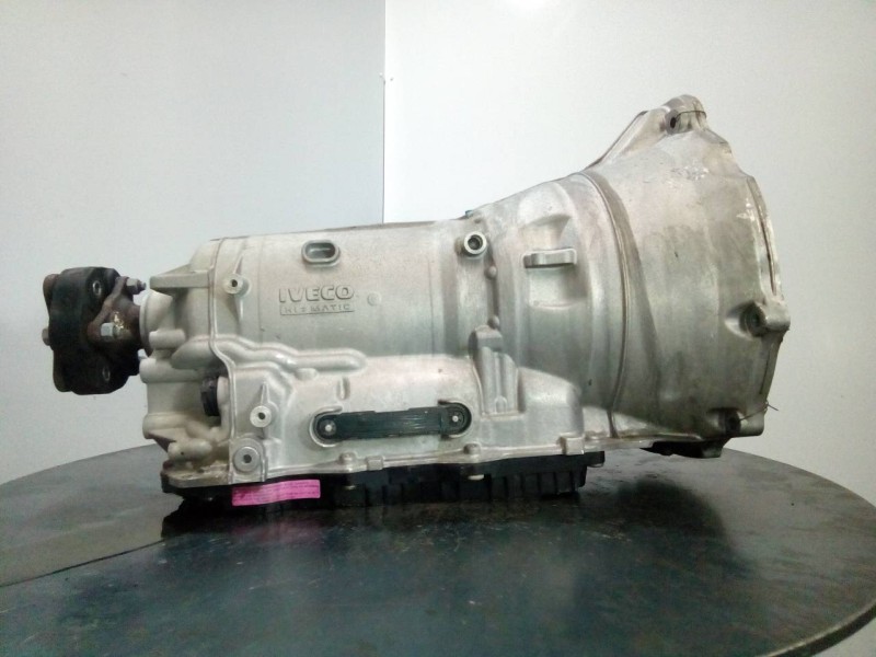 Recambio de caja cambios para iveco daily caja cerrada (2019 =>..) 35s referencia OEM IAM 8HP70 0112265 M1-B3-117