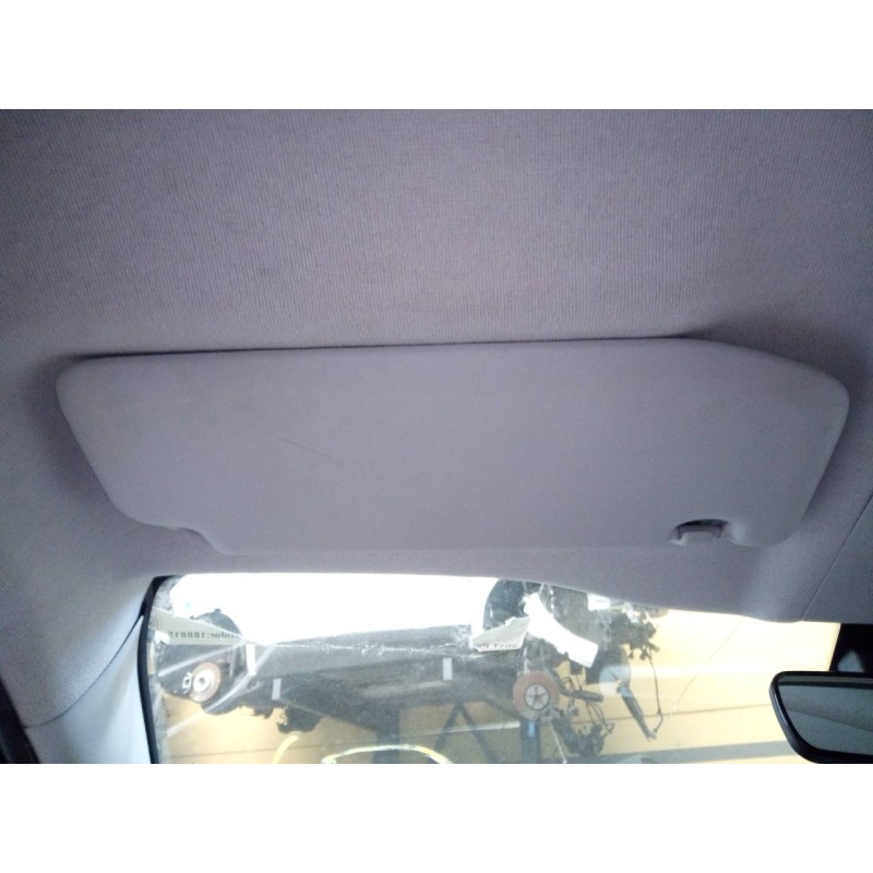 Recambio de parasol izquierdo para peugeot 208 style referencia OEM IAM   