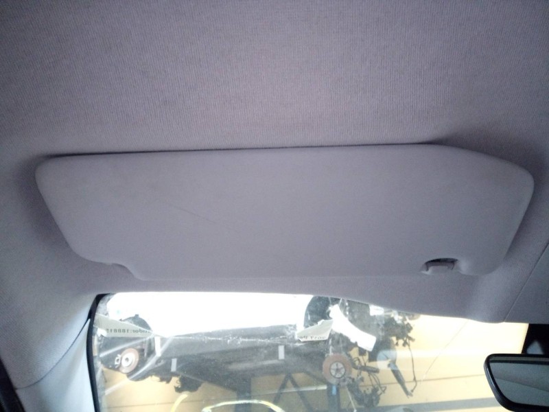 Recambio de parasol izquierdo para peugeot 208 style referencia OEM IAM   