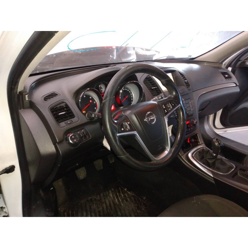 Recambio de salpicadero para opel insignia berlina cosmo referencia OEM IAM   