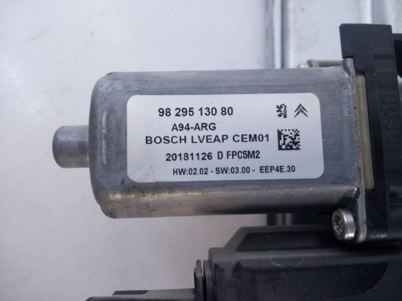 Recambio de elevalunas trasero izquierdo para peugeot 2008 (p1) active referencia OEM IAM 9829513080 20181126D E1-A4-32-1