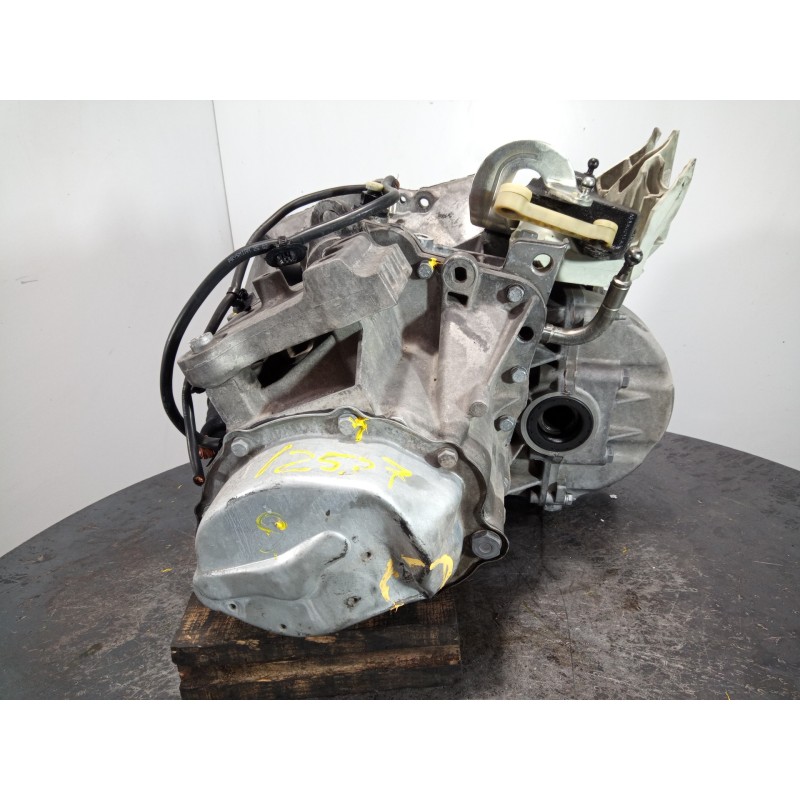 Recambio de caja cambios para peugeot 207 premium referencia OEM IAM 20DP27  M1-B2-33