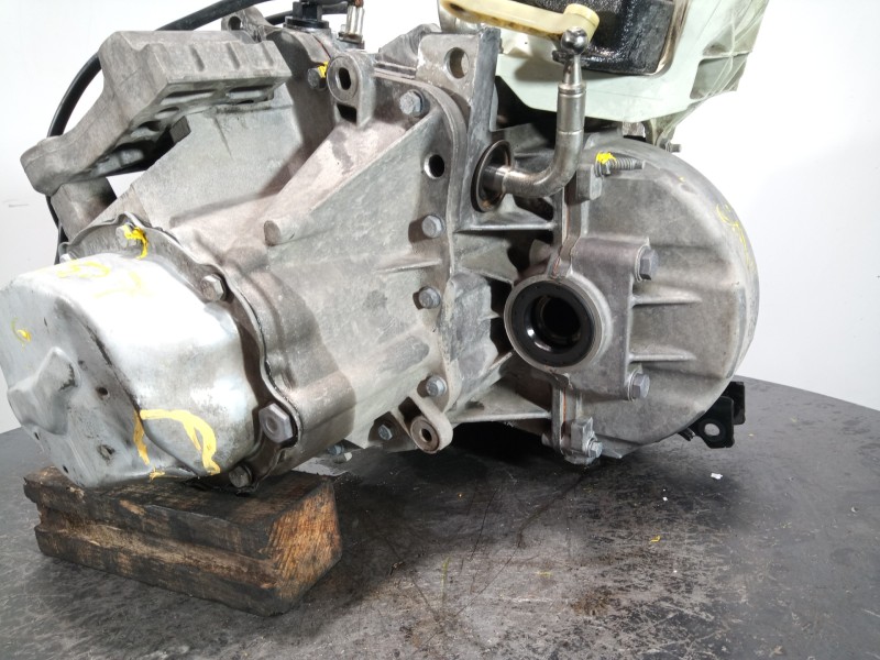 Recambio de caja cambios para peugeot 207 premium referencia OEM IAM 20DP27  M1-B2-33