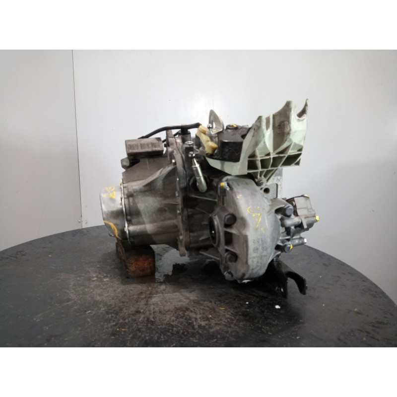 Recambio de caja cambios para peugeot 207 premium referencia OEM IAM 20DP27  M1-B2-33