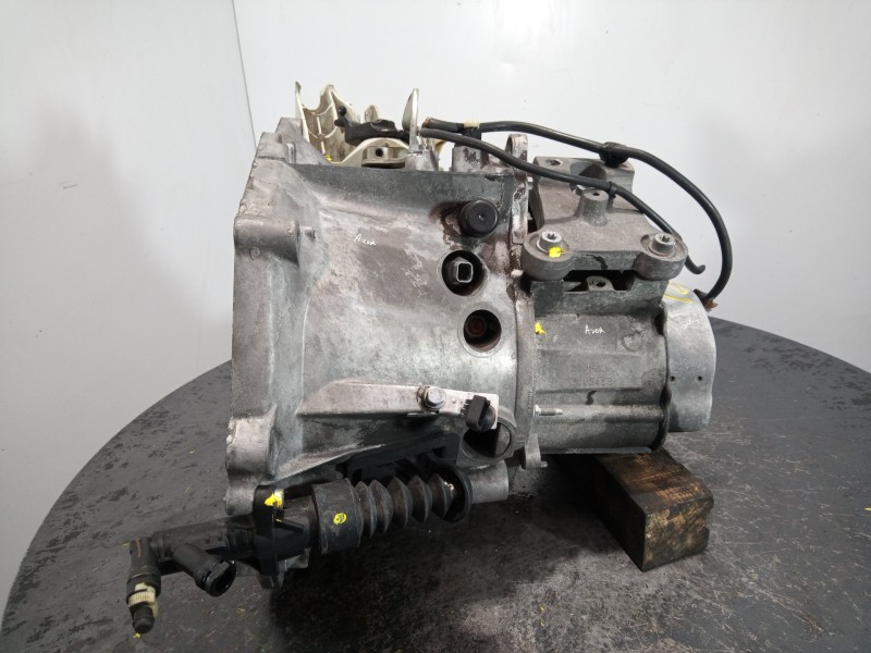 Recambio de caja cambios para peugeot 207 premium referencia OEM IAM 20DP27  M1-B2-33