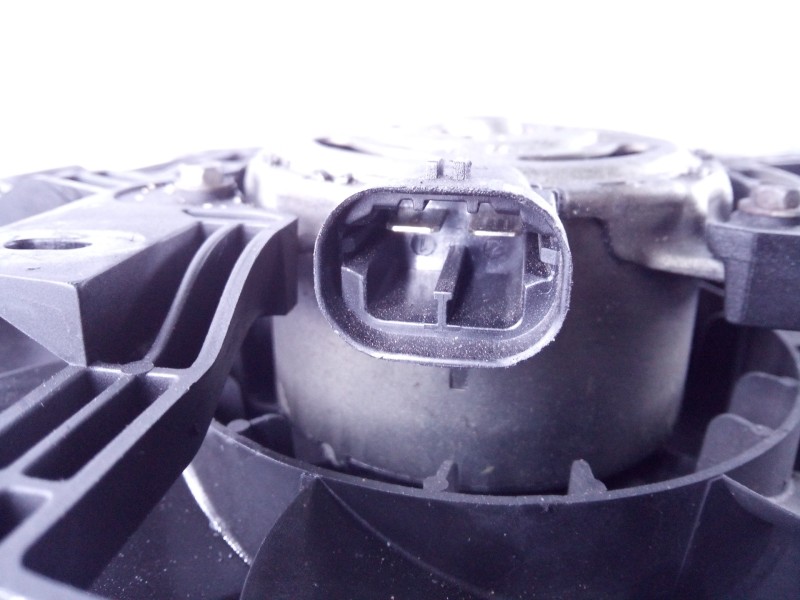 Recambio de electroventilador para peugeot 207 premium referencia OEM IAM 966287238000 34F30100200 P2-A10-2
