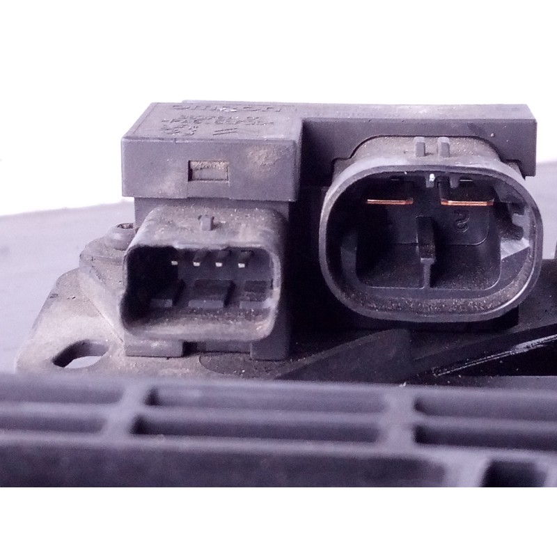 Recambio de electroventilador para peugeot 207 premium referencia OEM IAM 966287238000 34F30100200 P2-A10-2