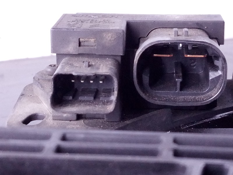 Recambio de electroventilador para peugeot 207 premium referencia OEM IAM 966287238000 34F30100200 P2-A10-2