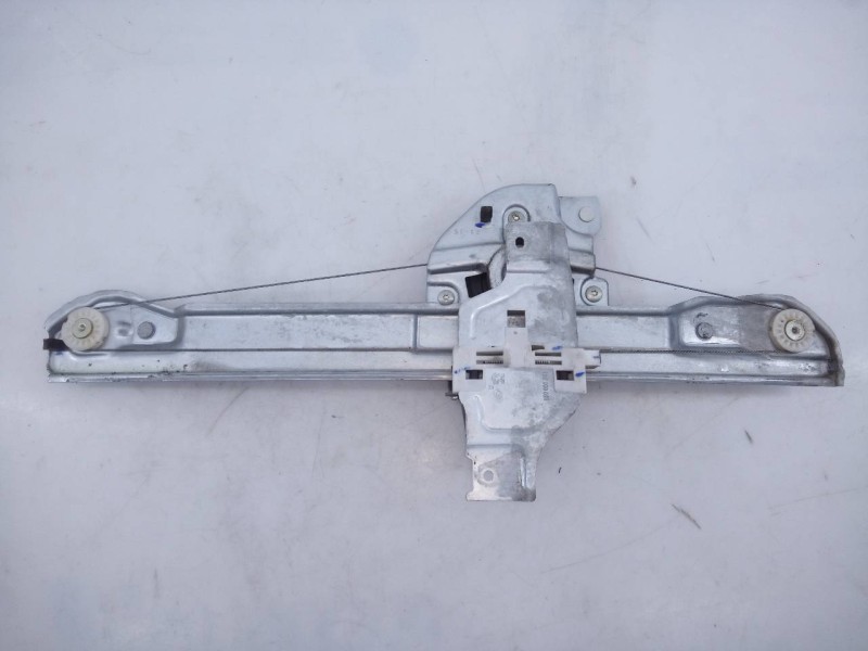 Recambio de elevalunas delantero derecho para peugeot 207 premium referencia OEM IAM 9674254380  E1-A4-48-2