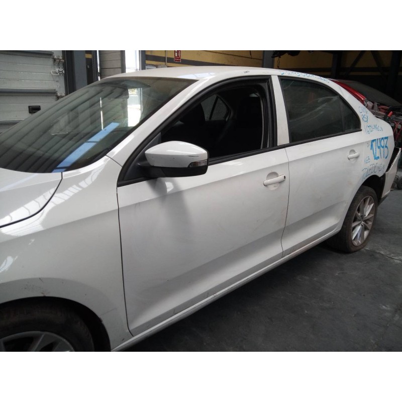 Recambio de puerta delantera izquierda para seat toledo (kg3) reference referencia OEM IAM   