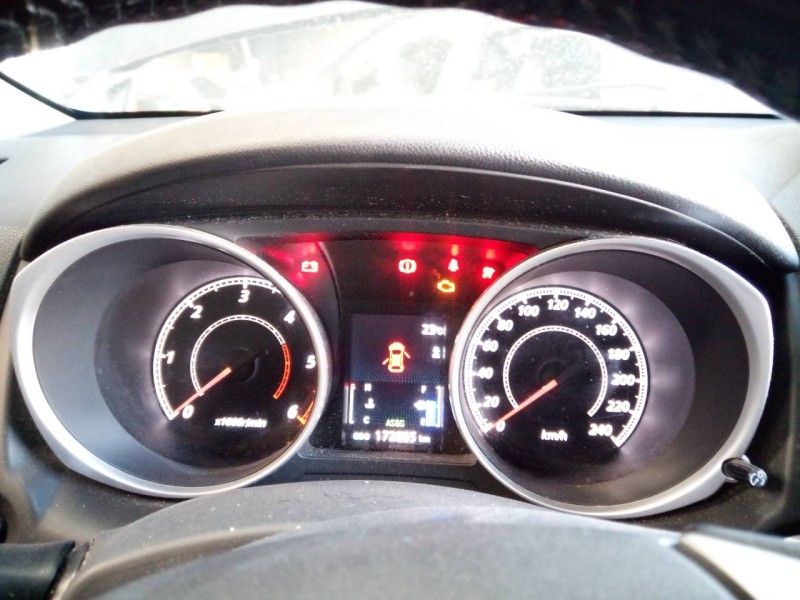 Recambio de cuadro instrumentos para mitsubishi asx (ga0w) challenge 2wd referencia OEM IAM 8100B726 0T34300 E3-A2-19-4