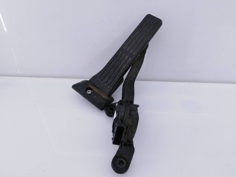Recambio de pedal acelerador para kia cee´d drive referencia OEM IAM 327003XXX  E3-A3-36-3
