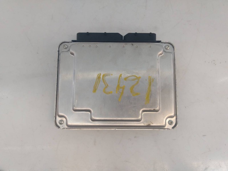 Recambio de centralita motor uce para volkswagen passat berlina (3b3) advance referencia OEM IAM 038906019KD 0281011205 E2-A1-40