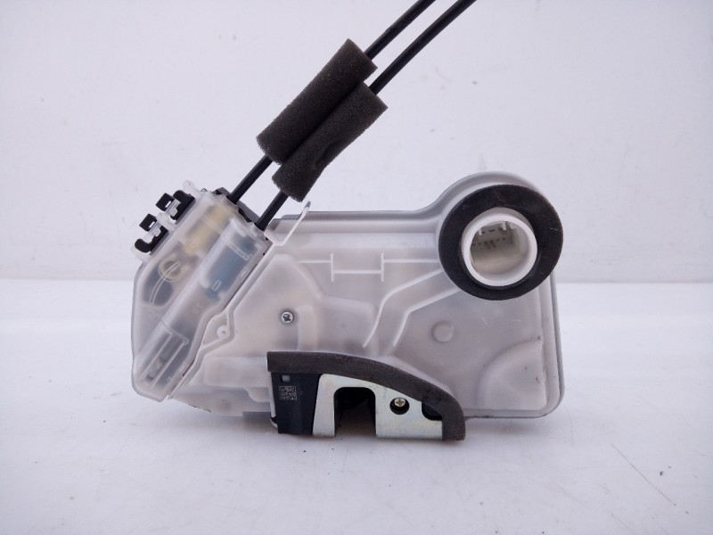 Recambio de cerradura puerta delantera derecha para toyota prius+ eco referencia OEM IAM D500518144  E2-B4-61-2