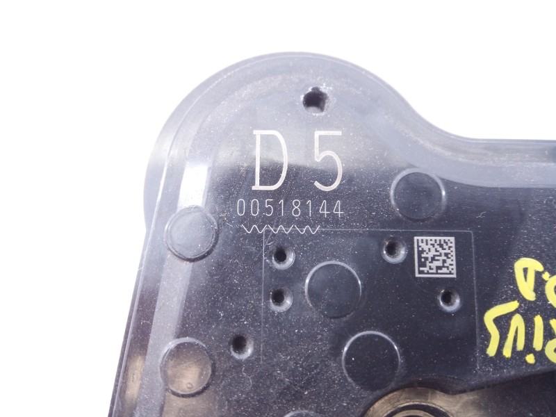 Recambio de cerradura puerta delantera derecha para toyota prius+ eco referencia OEM IAM D500518144  E2-B4-61-2