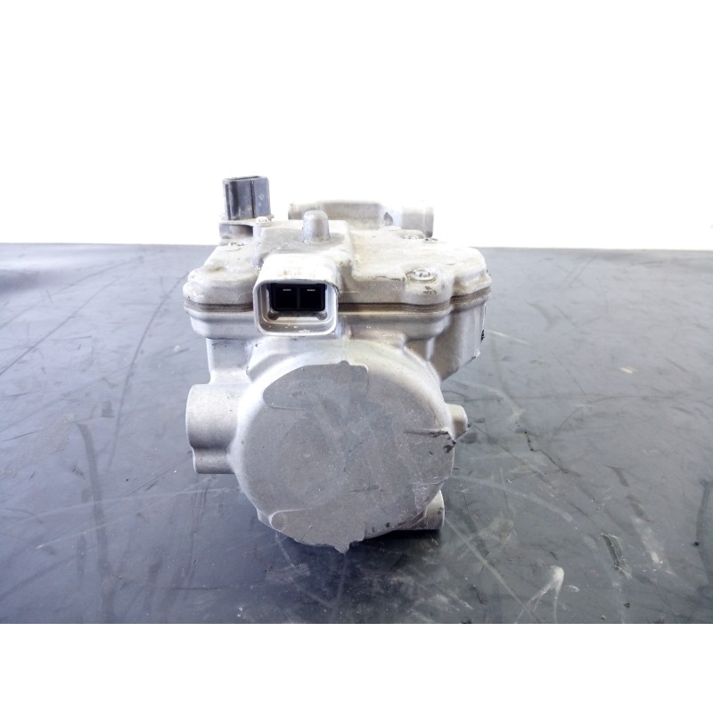 Recambio de compresor aire acondicionado para toyota prius+ eco referencia OEM IAM ES1210358  P3-A1-13-2