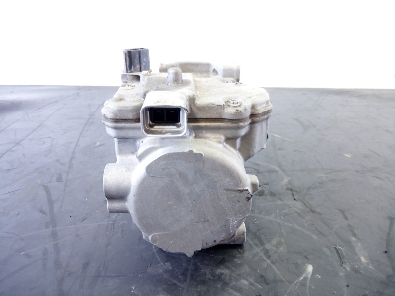 Recambio de compresor aire acondicionado para toyota prius+ eco referencia OEM IAM ES1210358  P3-A1-13-2