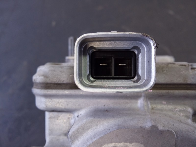 Recambio de compresor aire acondicionado para toyota prius+ eco referencia OEM IAM ES1210358  P3-A1-13-2