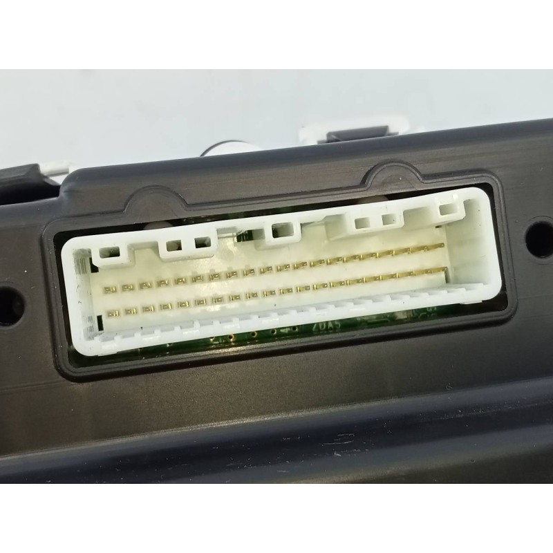 Recambio de cuadro instrumentos para toyota prius+ eco referencia OEM IAM 8380047F52 644900 E3-B2-14-4