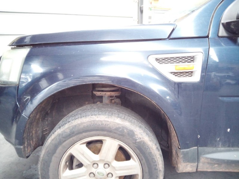 Recambio de aleta delantera izquierda para land rover freelander (lr2) td4 s referencia OEM IAM   