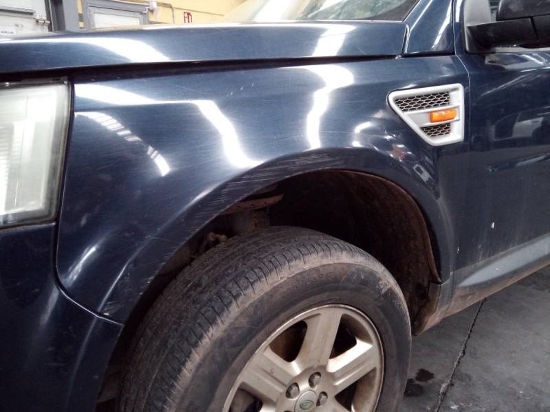 Recambio de aleta delantera izquierda para land rover freelander (lr2) td4 s referencia OEM IAM   