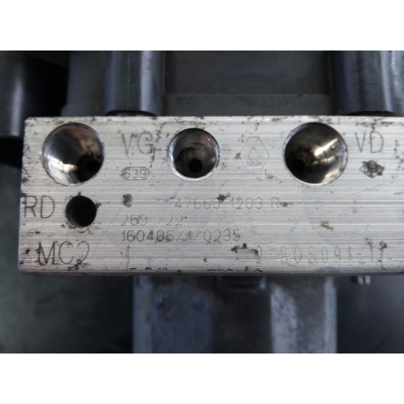 Recambio de abs para dacia sandero stepway ambiance referencia OEM IAM 476601203R 2265106516 P3-B8-28-3