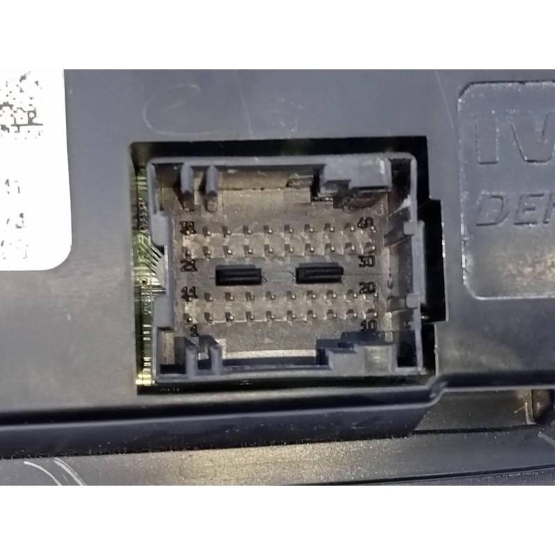 Recambio de mando climatizador para iveco daily furgón fg h2 33 s ... v batalla 3520 referencia OEM IAM 5801640589  E3-B6-42-2