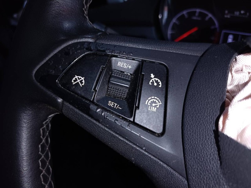 Recambio de volante para opel corsa e selective referencia OEM IAM   