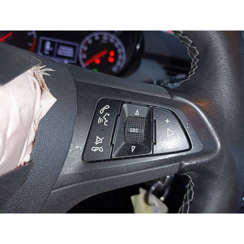 Recambio de volante para opel corsa e selective referencia OEM IAM   
