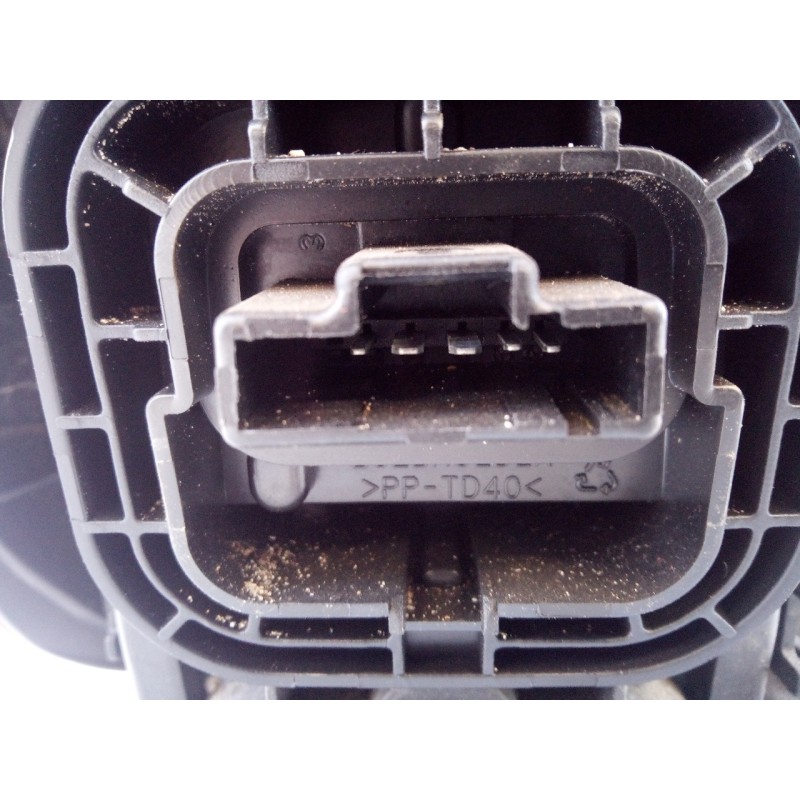 Recambio de piloto trasero derecho para dacia duster laureate 4x2 referencia OEM IAM 265500033R 26210202 E1-A1-27-2