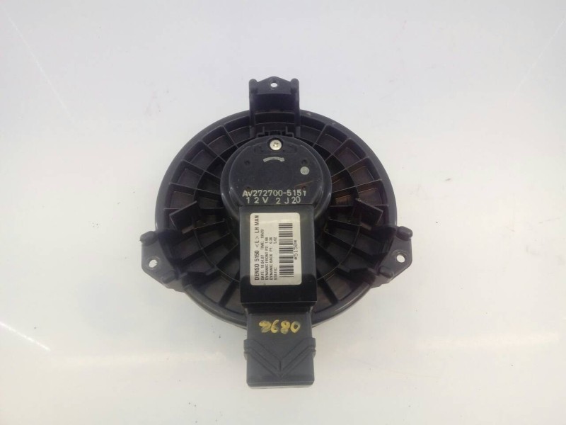 Recambio de ventilador calefaccion para toyota land cruiser (j15) gx referencia OEM IAM AV272700616Y  E2-B4-3-2