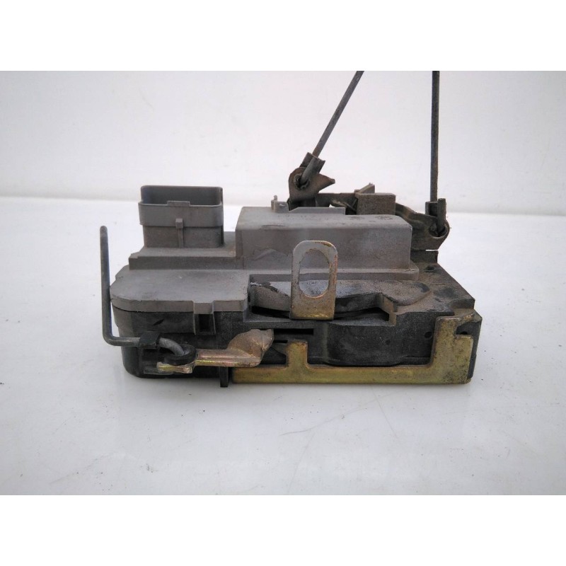 Recambio de cerradura puerta delantera derecha para peugeot 206 cc cc referencia OEM IAM   