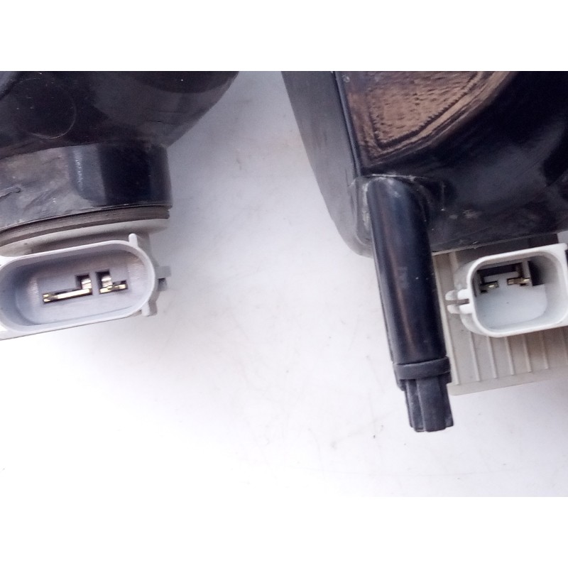 Recambio de faro antiniebla izquierdo para ford kuga (cbs) trend referencia OEM IAM CV4413B221BG  E2-B3-43-1