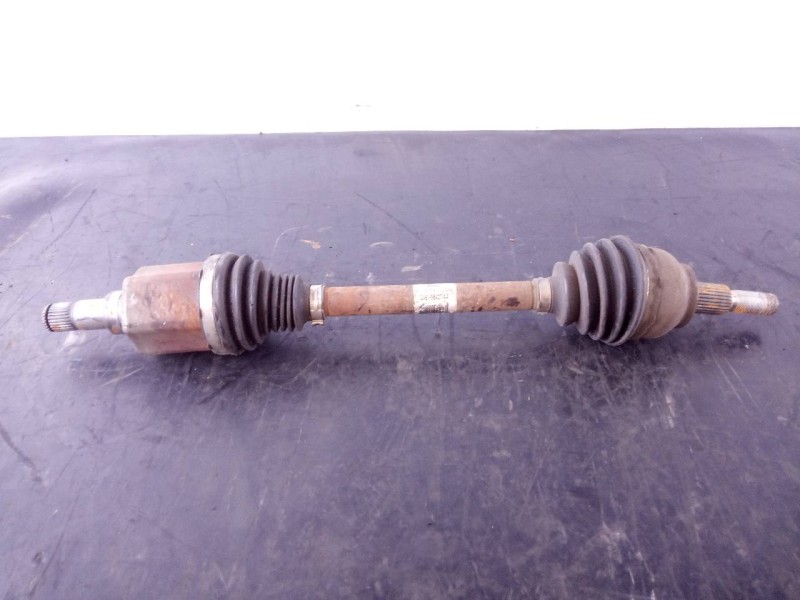 Recambio de transmision delantera izquierda para ford kuga (cbs) titanium referencia OEM IAM GV613B437AA  P1-A6-32