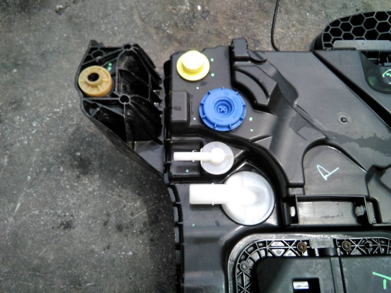 Recambio de adblue para opel grandland x excellence referencia OEM IAM P1002559 P1001677 P1-B5-16