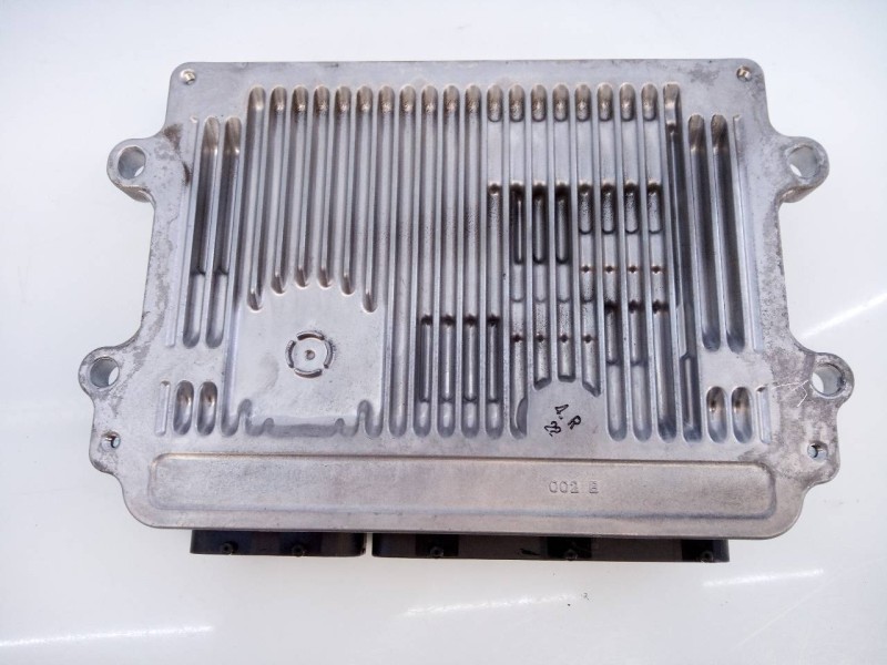 Recambio de centralita motor uce para mazda 6 lim. (gh)(.2012) style referencia OEM IAM 2757005666 SH4J18881D E3-B5-24-3