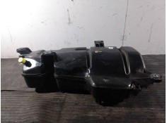 Recambio de adblue para land rover range rover evoque evoque se referencia OEM IAM K8D25J228AB  P1-B5-16
