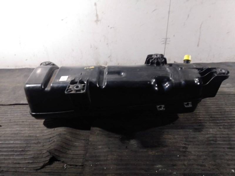 Recambio de adblue para land rover range rover evoque evoque se referencia OEM IAM K8D25J228AB  P1-B5-16