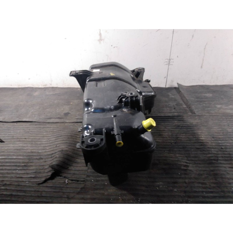 Recambio de adblue para land rover range rover evoque evoque se referencia OEM IAM K8D25J228AB  P1-B5-16