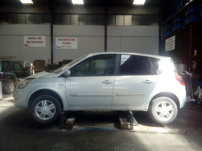 renault scenic ii del año 2003
